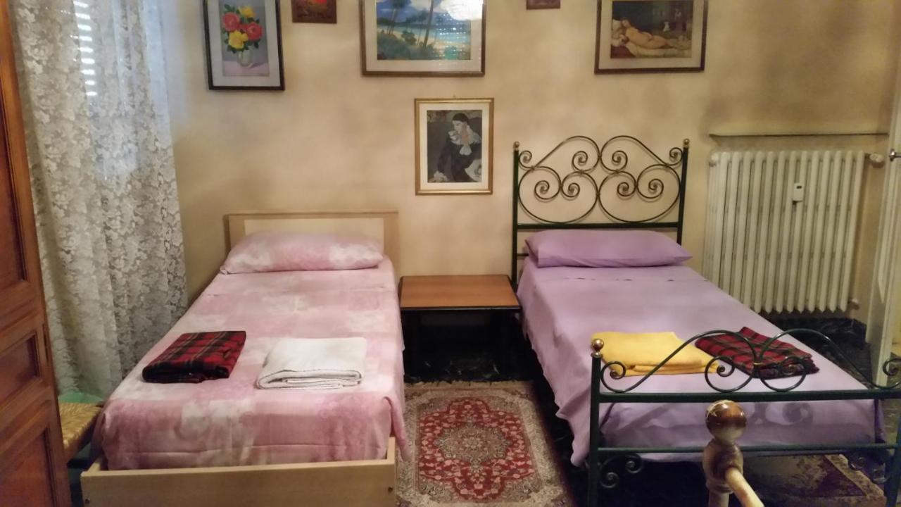 לינה וארוחת בוקר מודנה Casa Gramsci מראה חיצוני תמונה
