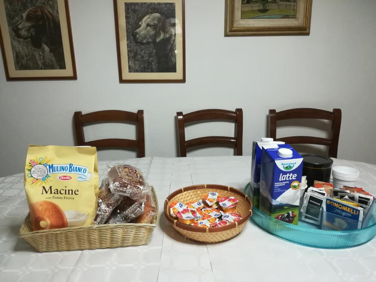 לינה וארוחת בוקר מודנה Casa Gramsci מראה חיצוני תמונה