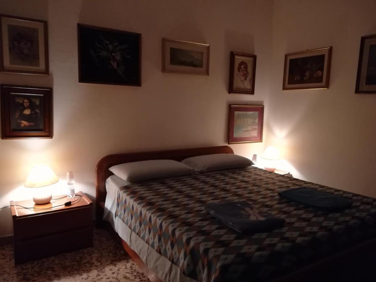 לינה וארוחת בוקר מודנה Casa Gramsci מראה חיצוני תמונה
